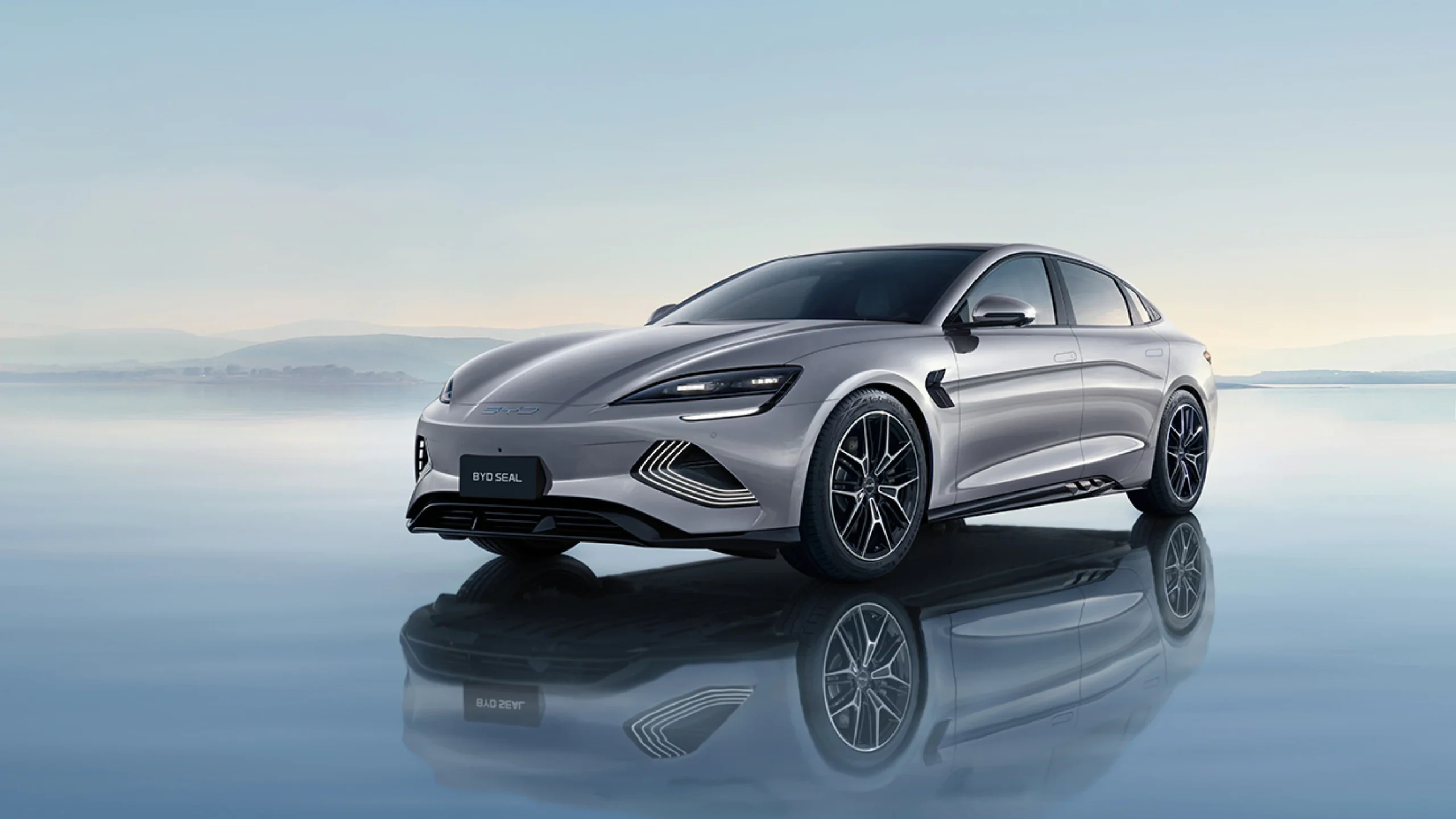 2026 BYD Seal — £45,730 UK, 354 miles WLTP, Blade LFP battery, 150 kW DC charging