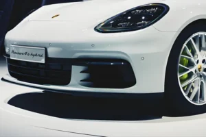 10 Cool Hybrid Cars That Prove Eco-Friendly Doesn’t Mean Boring