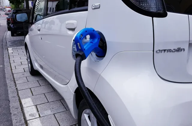 California's EV Mandate Explained: What It Means for Car Buyers and Automakers