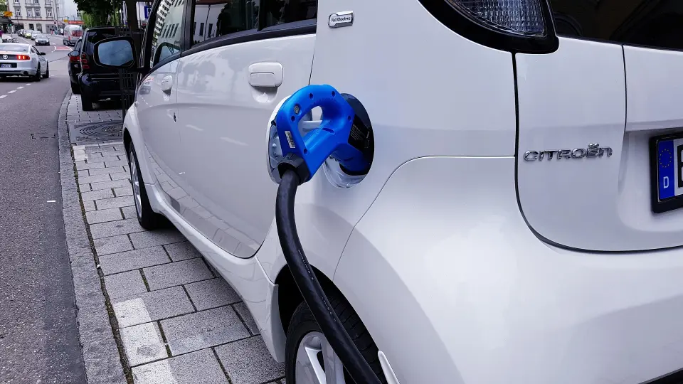 California's EV Mandate Explained: What It Means for Car Buyers and Automakers
